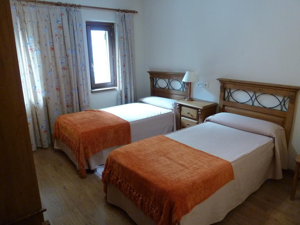 Apartahotel Faure Sallent de Gállego Habitación foto