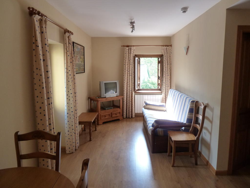 Apartahotel Faure Sallent de Gállego Habitación foto